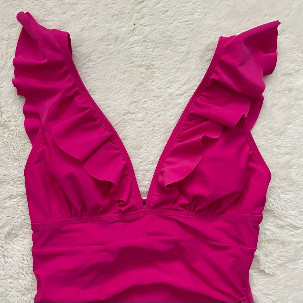 NWT CUPSHE Women's Deep V-Neck Ruffled Lace Up One Piece Swimsuit Hot Pink Small - Picture 2 of 13